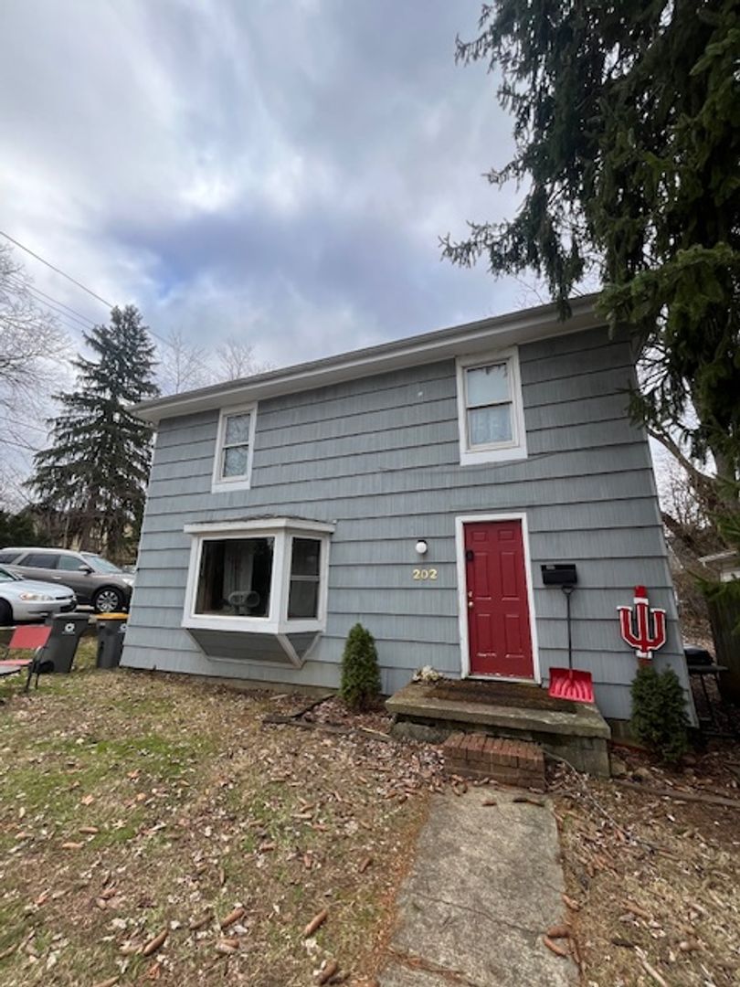Bloomington House: 202 East Dodds Street