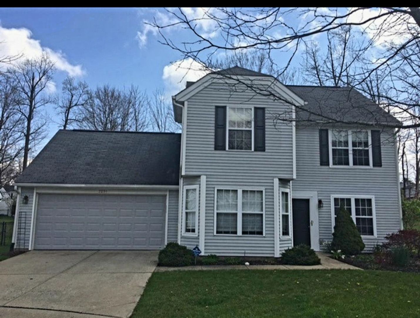 Bloomington House: 2291 South Sweetbriar Court