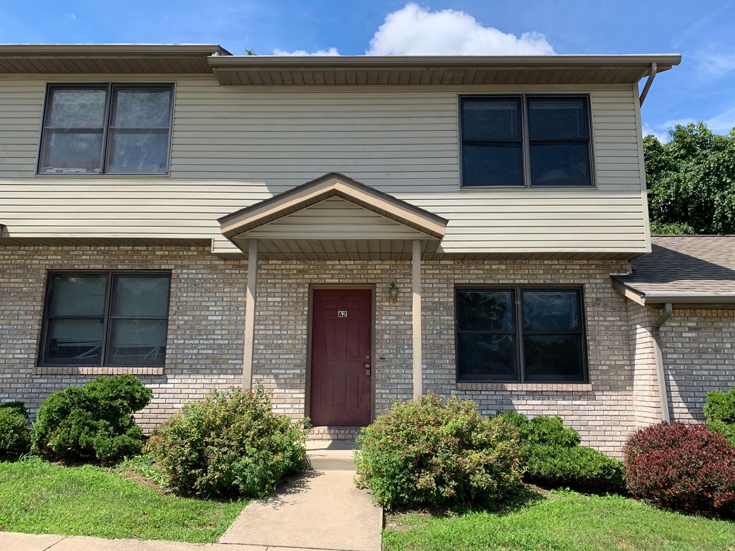 Bloomington Apartment: 1385 West Allen Street - A2