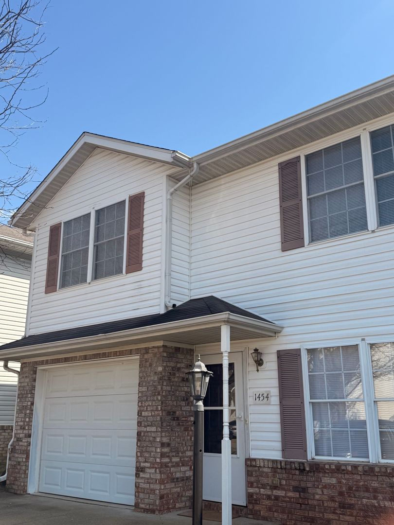 Bloomington Townhome: Batchelor Heights