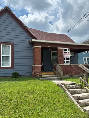 UTILITIES INCLUDED!! Studio Apartment- Available JULY 2026! – photo 1