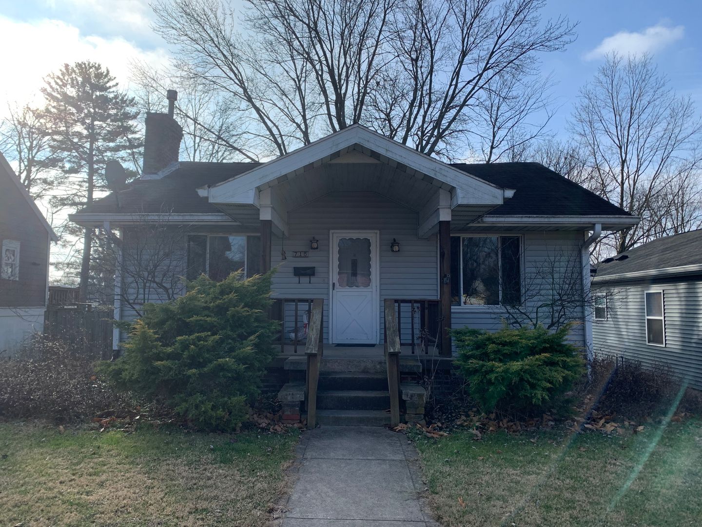 Bloomington House: 715 West Dodds Street