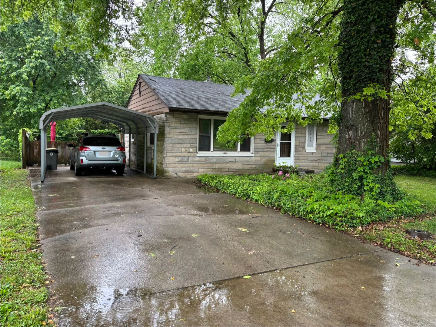 Bloomington House: 2620 East 5th Street