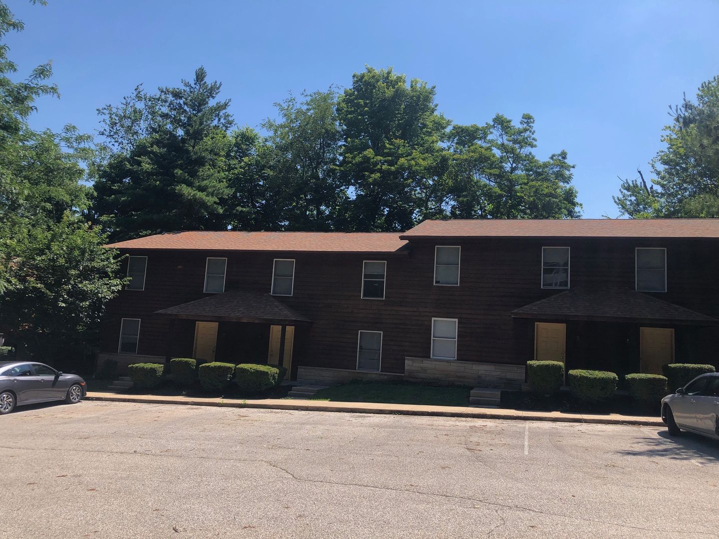 Bloomington Apartment: 718 West 17th Street  - 718 West 17th Street