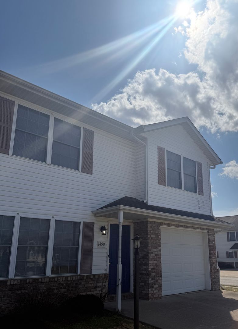 Bloomington Townhome: Batchelor Heights