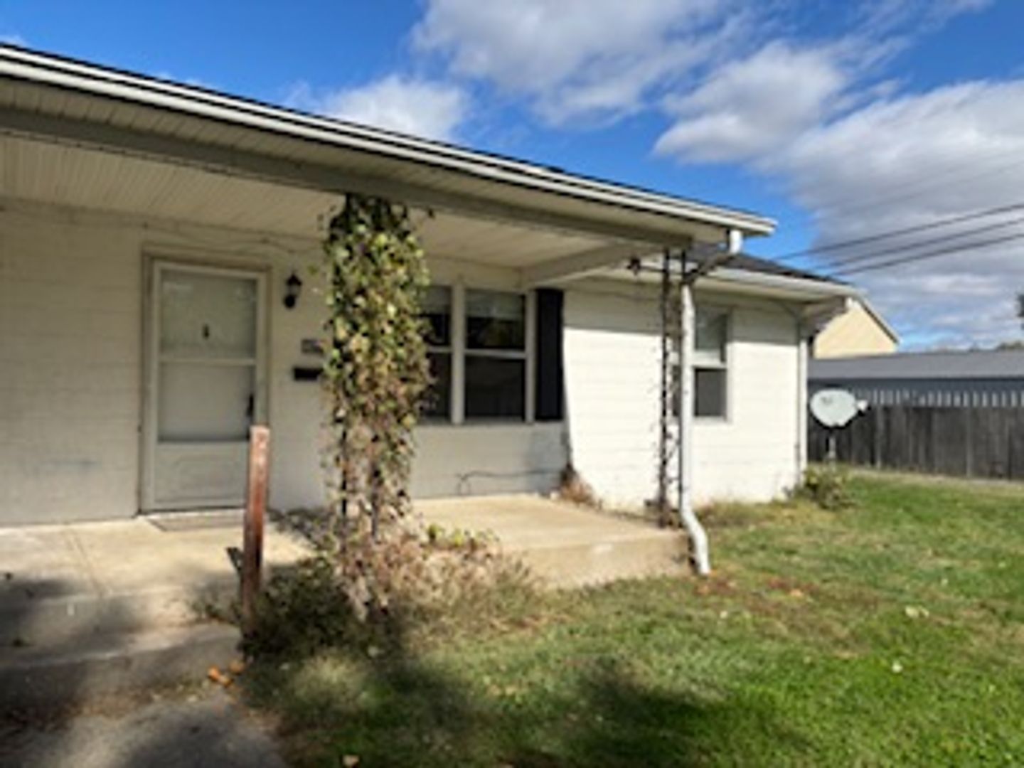 Martinsville House: 740 East Nutter Street