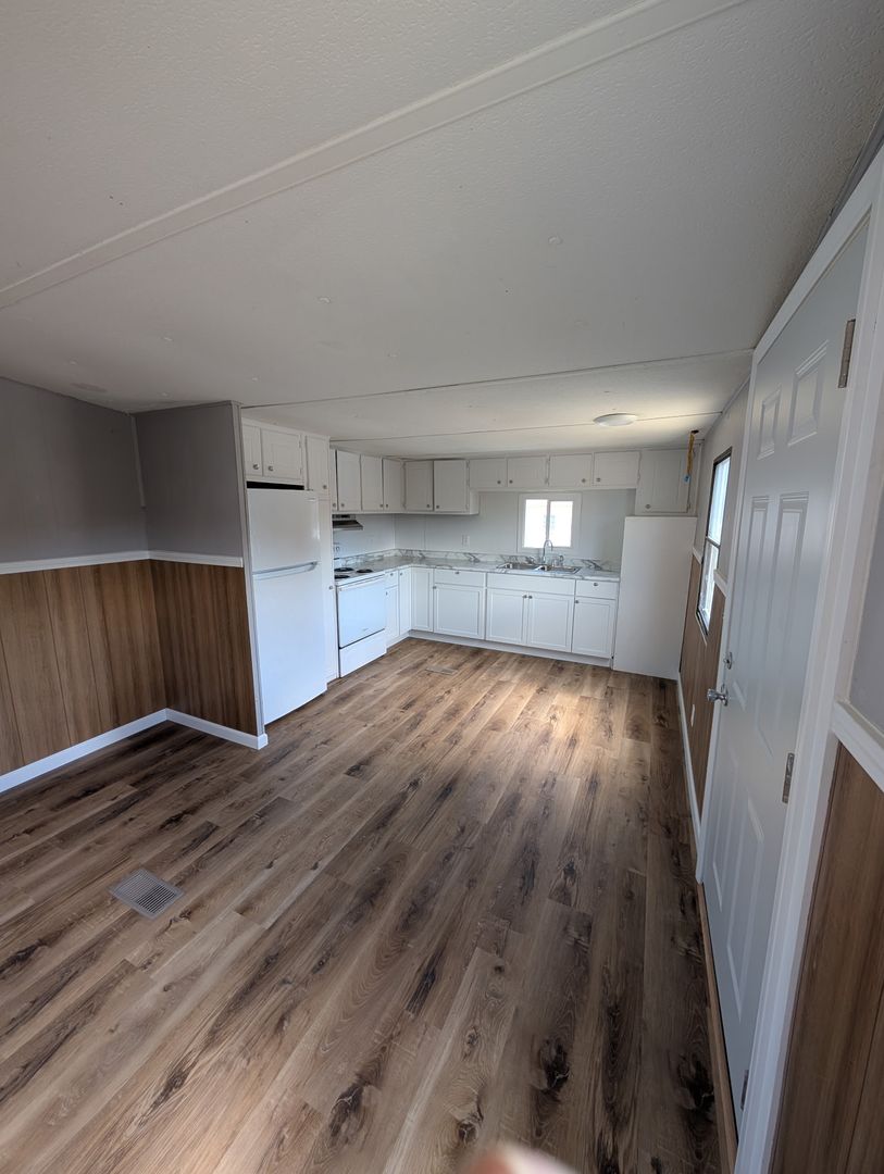 Clarks Hill Townhome: 9626 White St