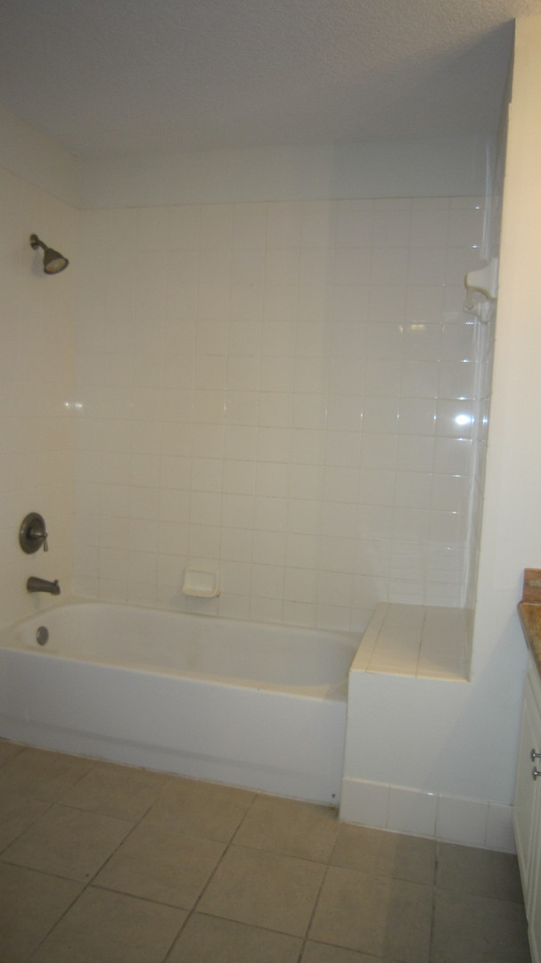 Jupiter Condo: 1200 Town Center #206