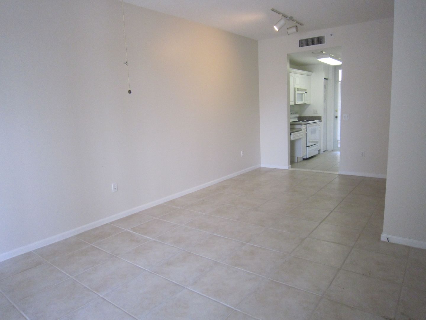 Jupiter Apartment: 4812 Central Blvd #15