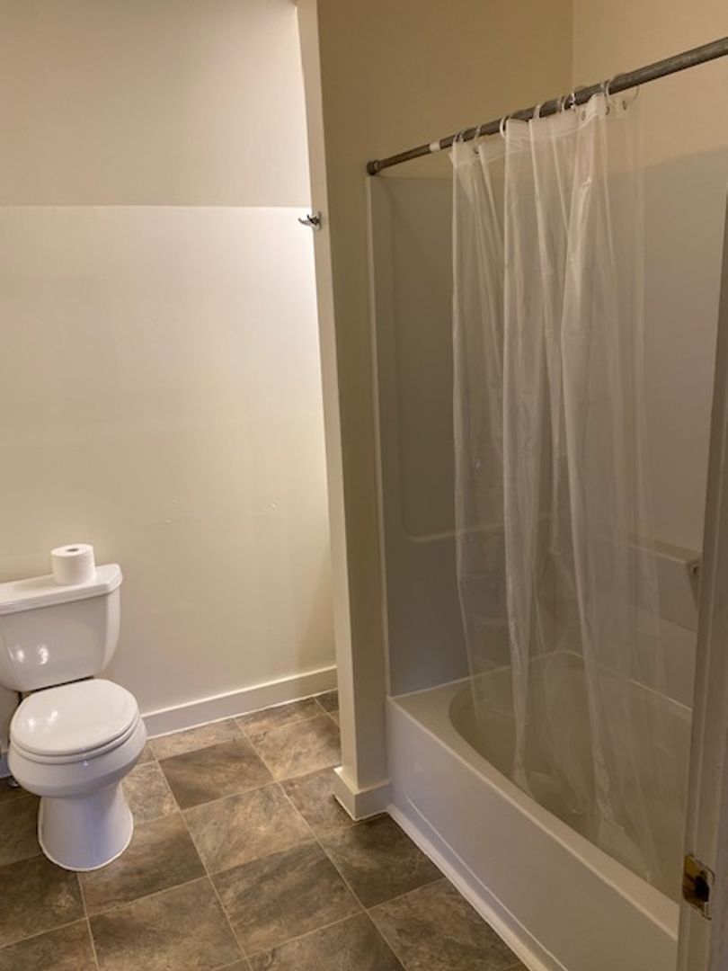 Grand Rapids Apartment: 840 Lafayette Ave. SE