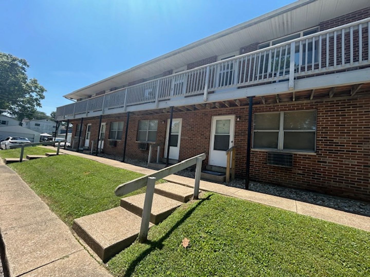 Lancaster Apartment: 414 E Chestnut St