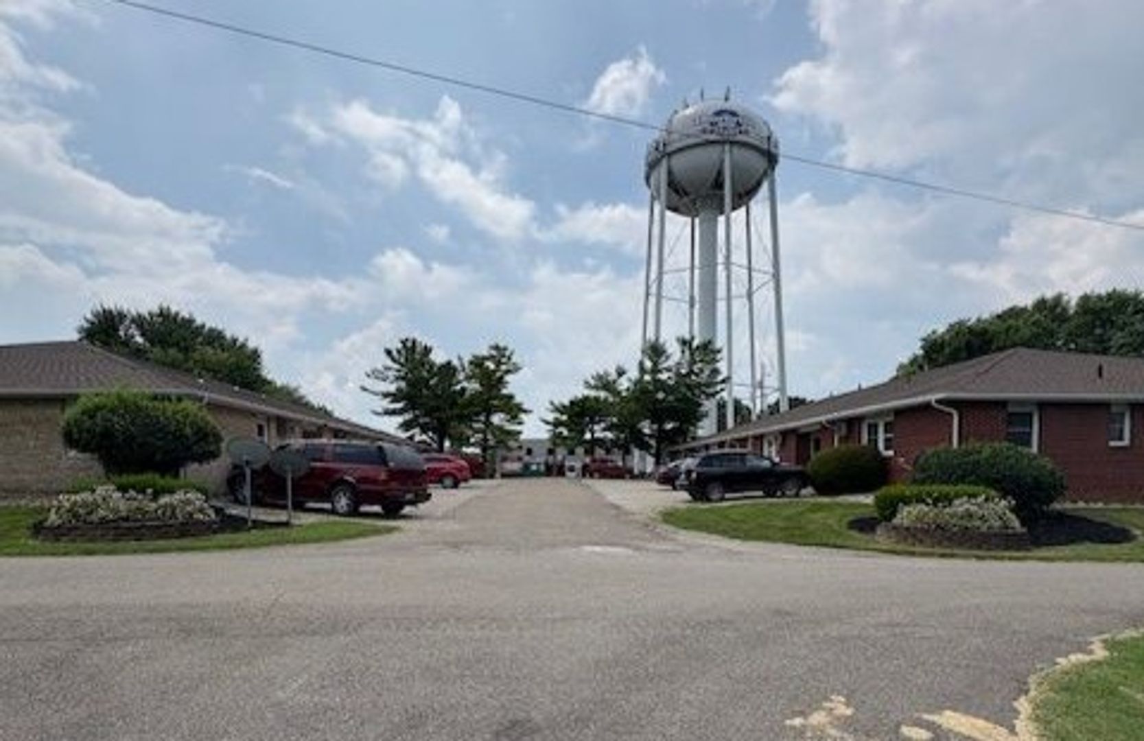 Thornville Apartment: 15 Arlington Ave