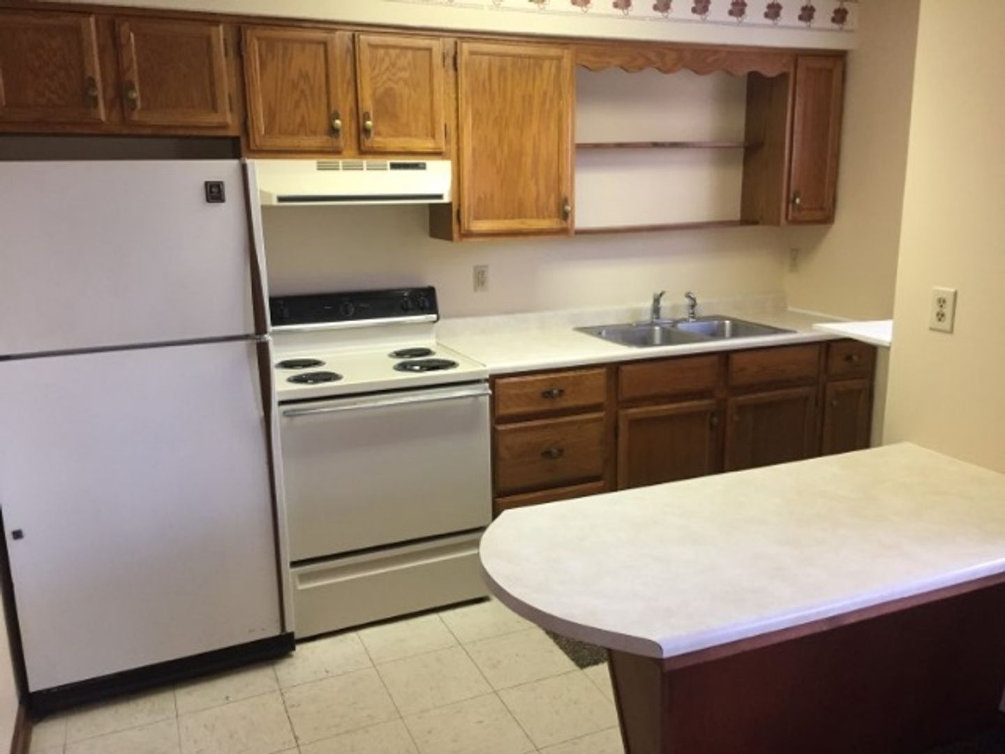 Lancaster Apartment: 1583-1593 Tiki Lane