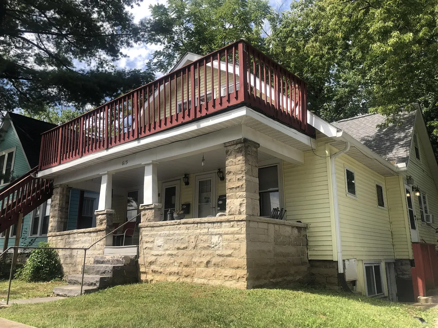 Bloomington Apartment: 615 N Lincoln St