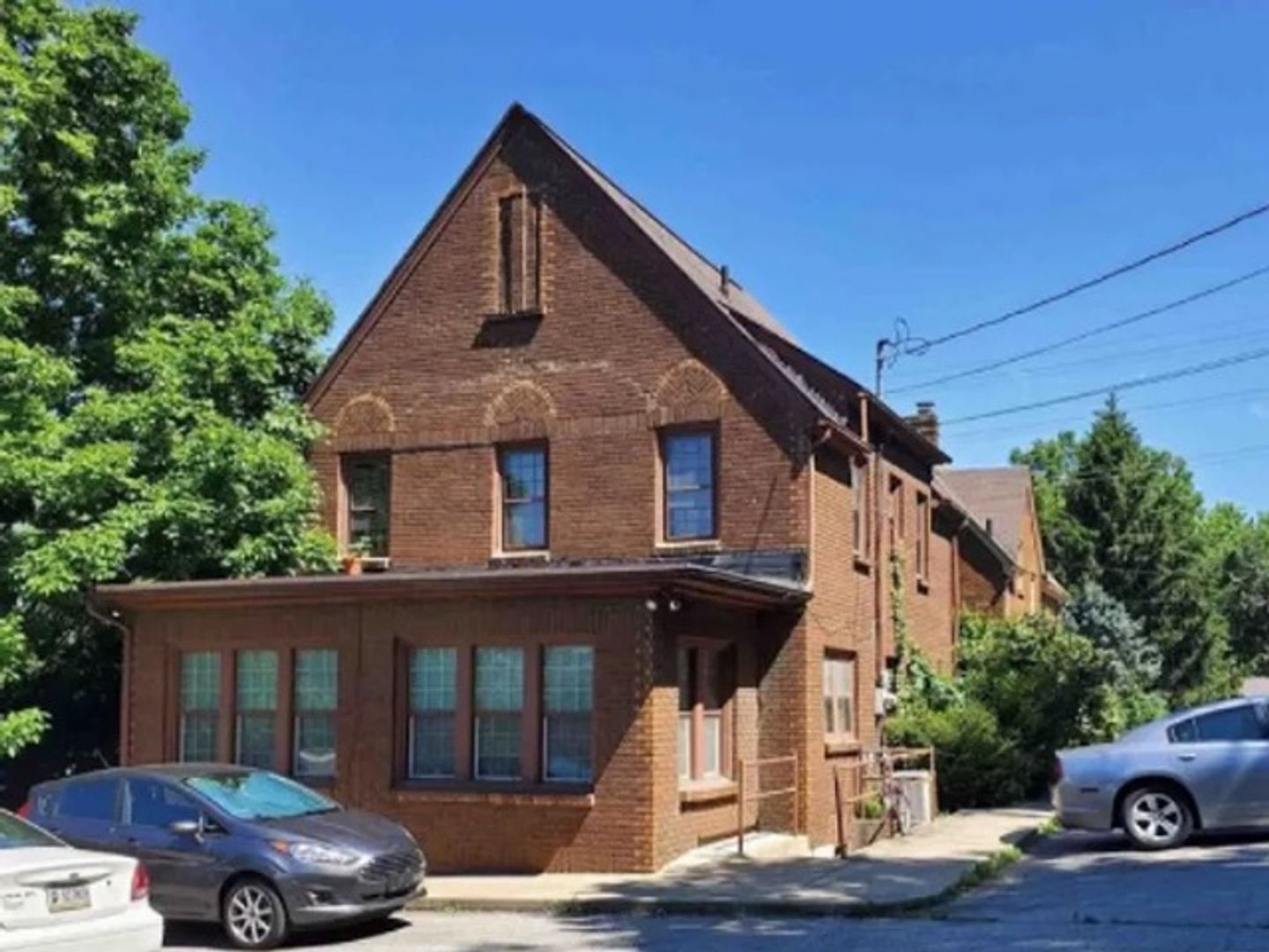 Bloomington Apartment: 1503 S. Walnut Street