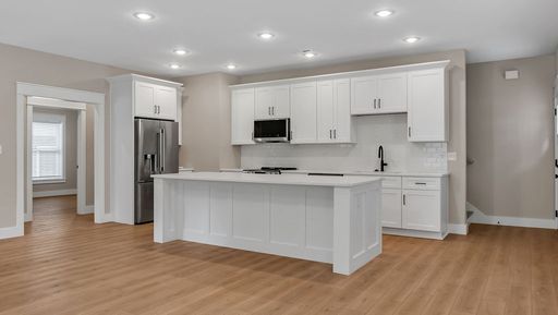 Newly Built 5 Bed, 5 Bath Townhome! – photo 1