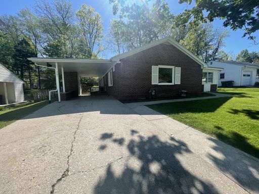 701 S Eastside – photo 1