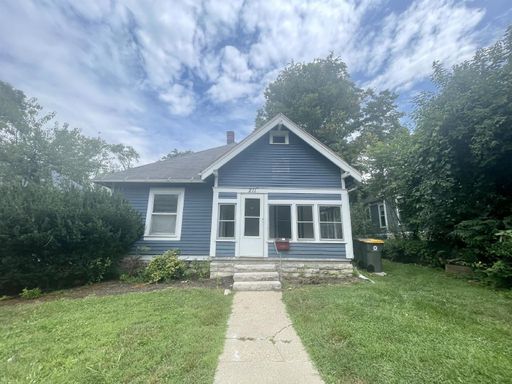 211 E. 2nd St. – photo 1