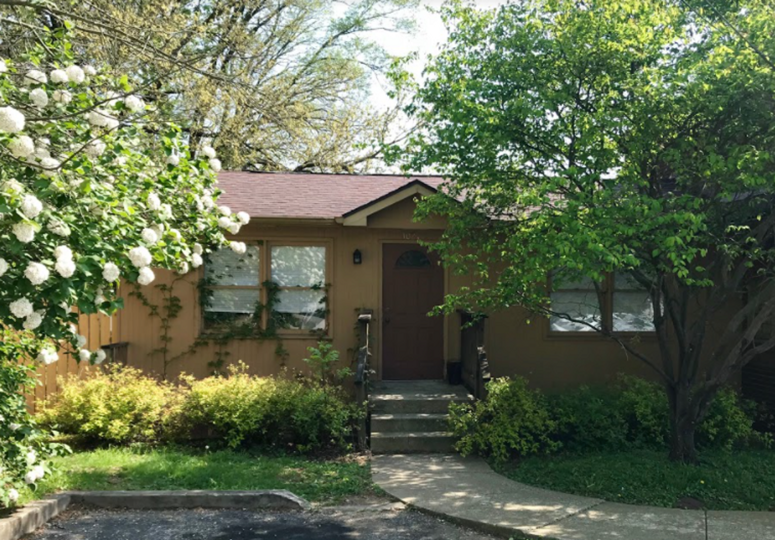 Bloomington Apartment: 1513 S. Walnut Street