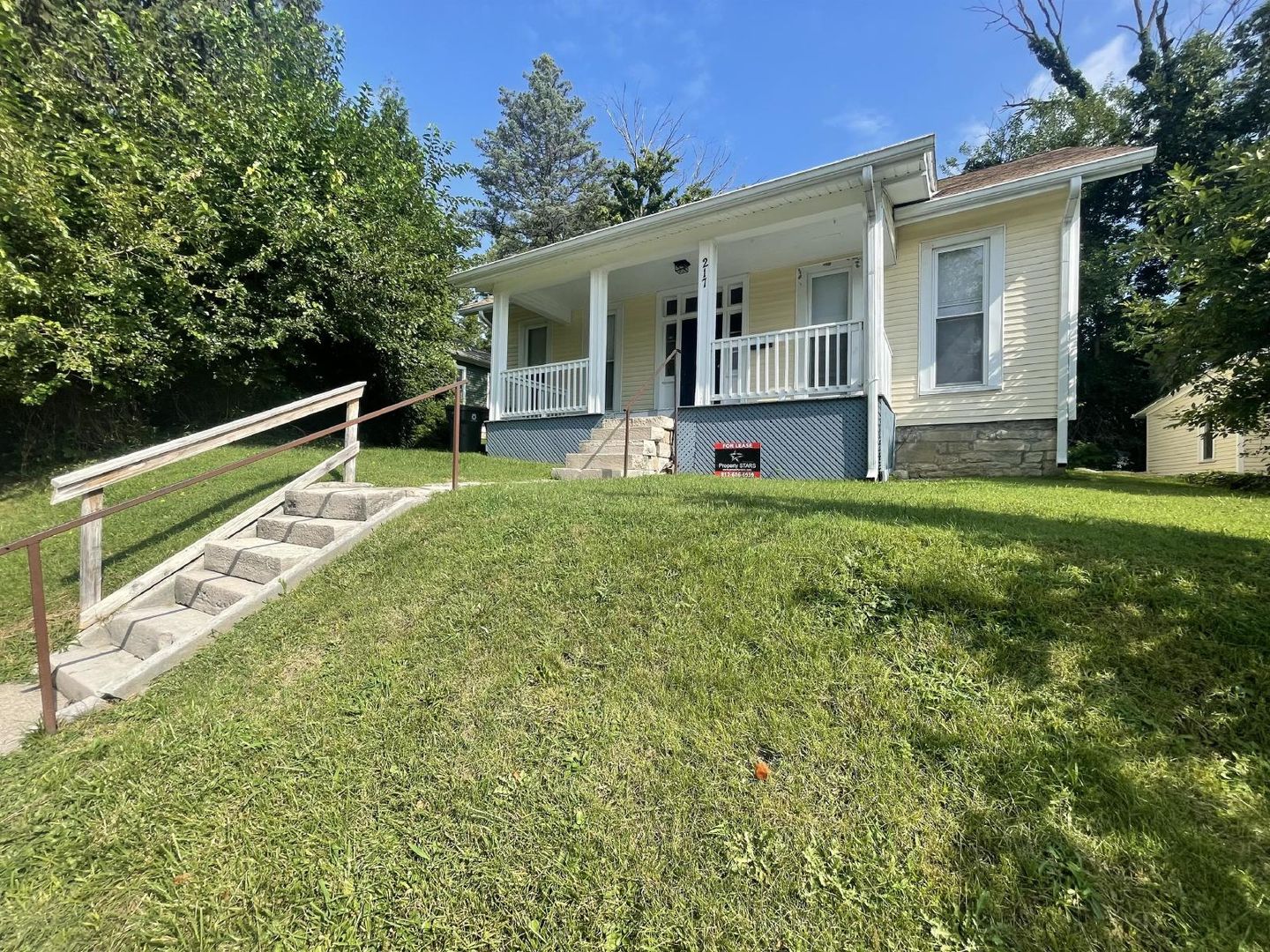 Bloomington House: 217 E. 10th St.