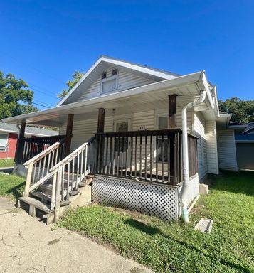 421 E. 9th St. – photo 1