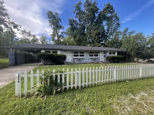 1906 E. Maxwell – photo 1