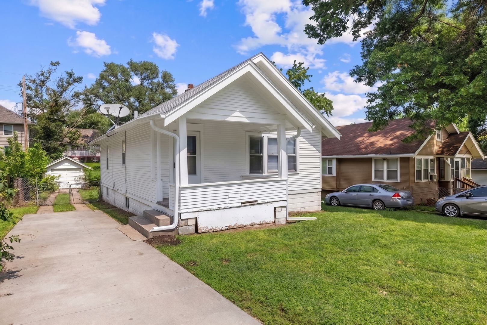 Omaha House: 4316 Ohio St