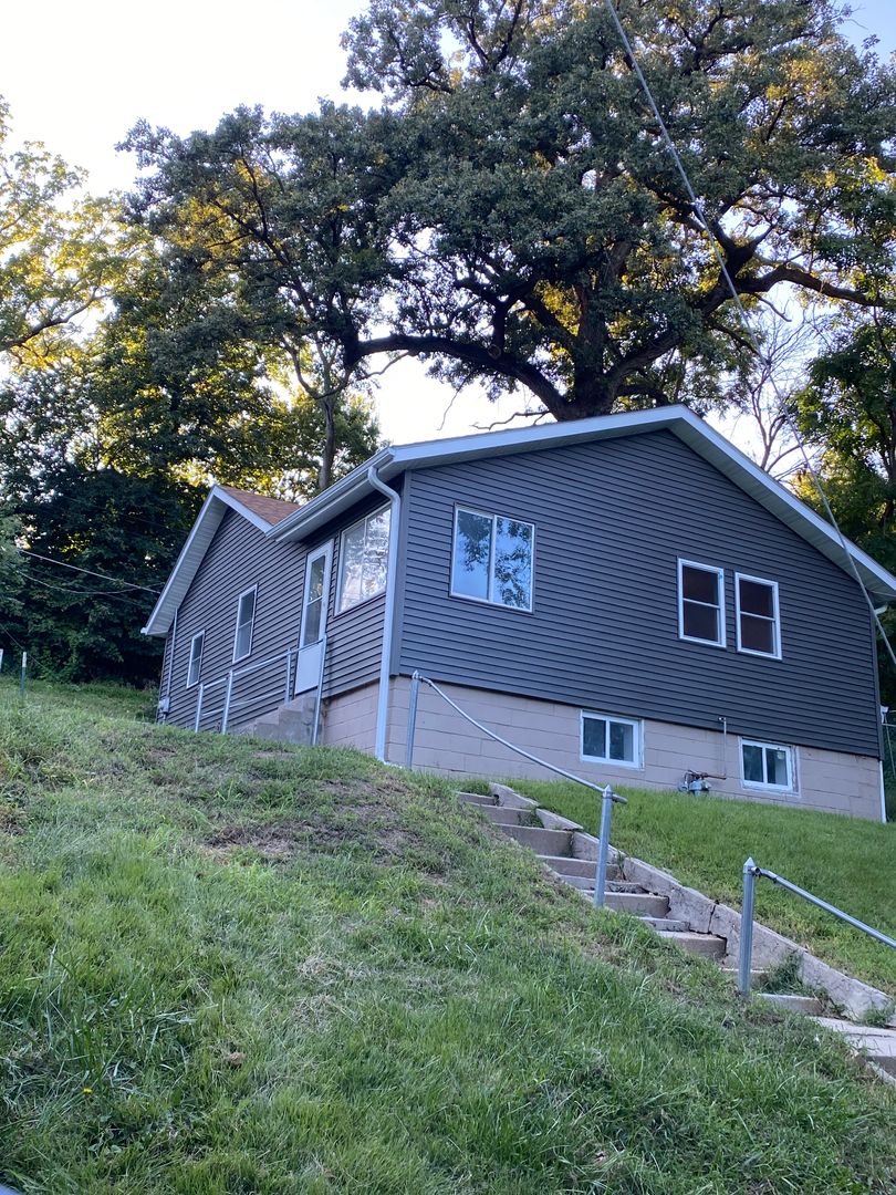 Beautifully Renovated 4-Bedroom Home Near Downtown!