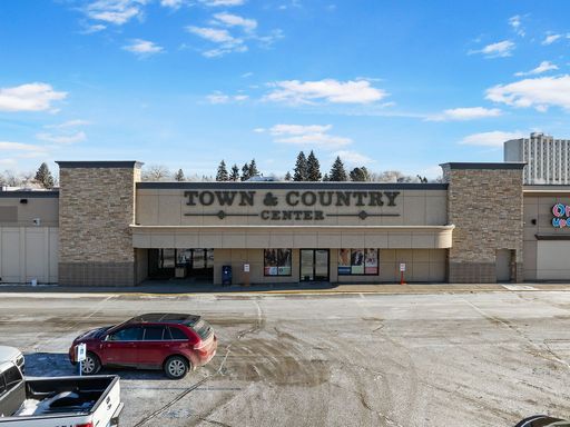 Town & Country - Commercial Space – photo 1