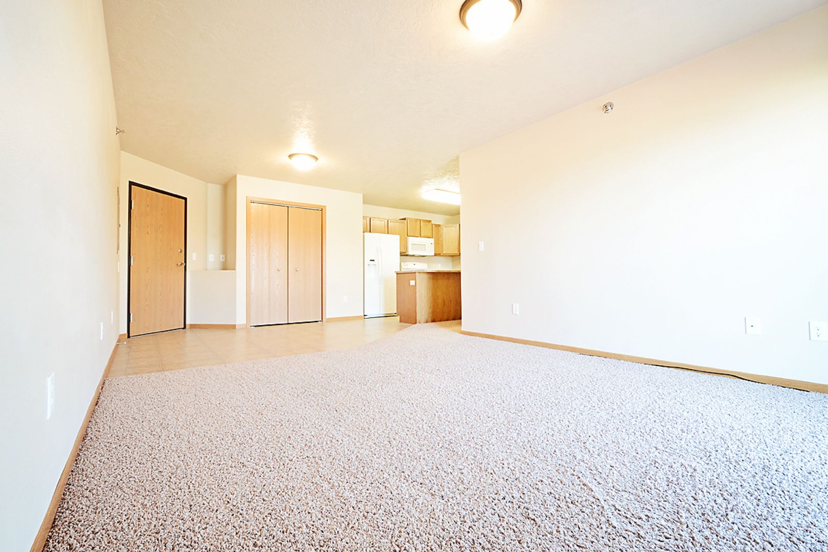 Minot Apartment: 11 36th Ave NW