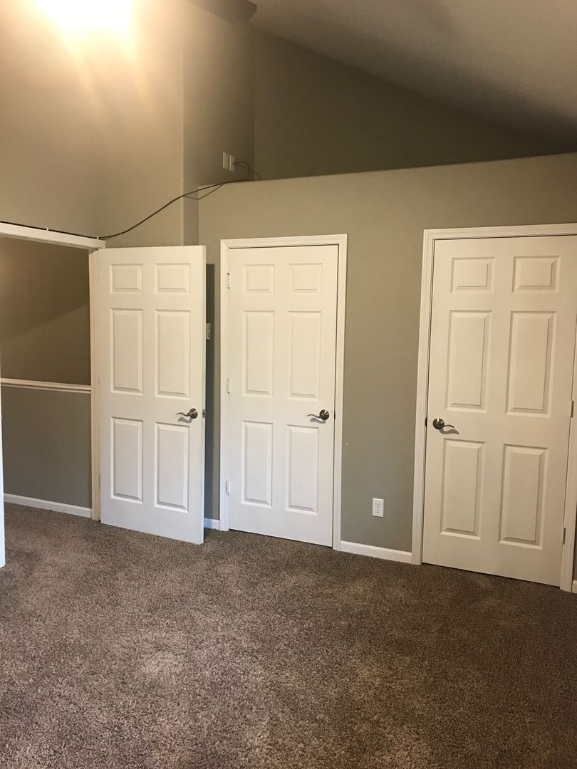 612 Colton St SW Unit 3, Minot, ND 58701