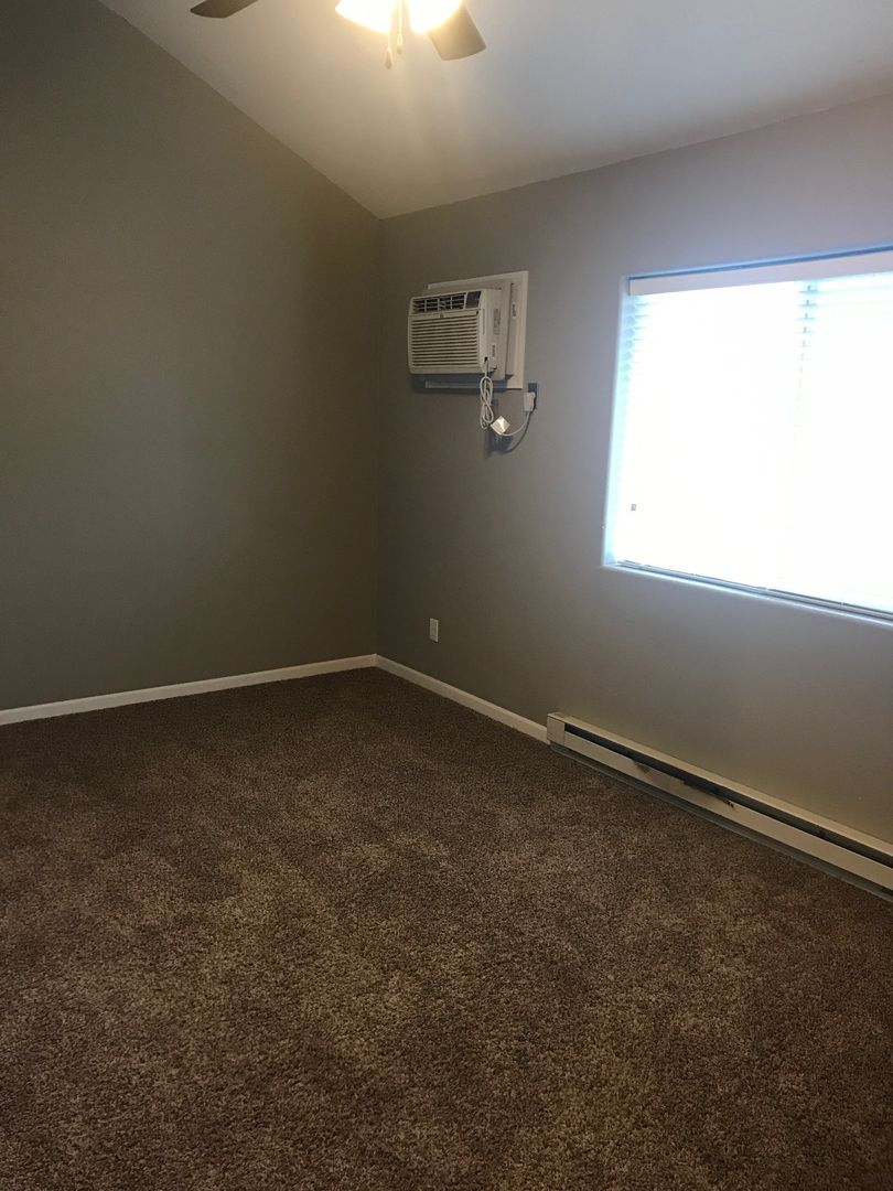 612 Colton St SW Unit 3, Minot, ND 58701