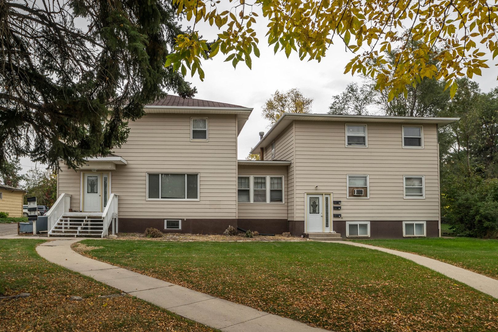 Minot Apartment: #114 & #116 University West