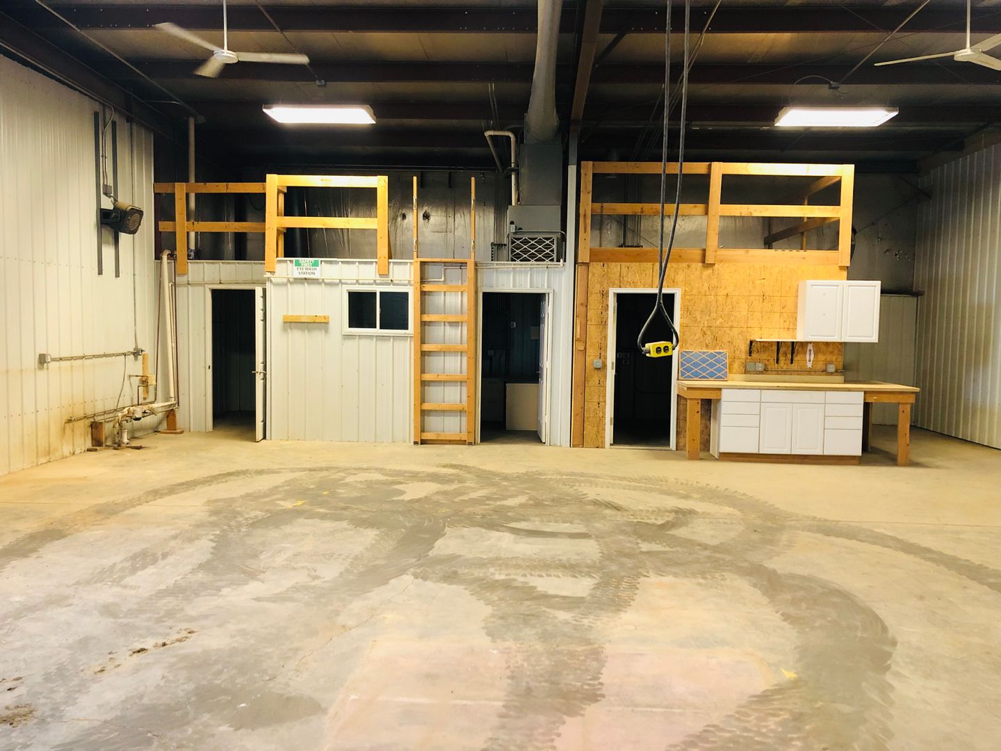 6701 4th St SW 1 and 2, Minot, ND 58701