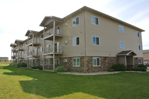 Minot Apartment: 2208 33rd St NW