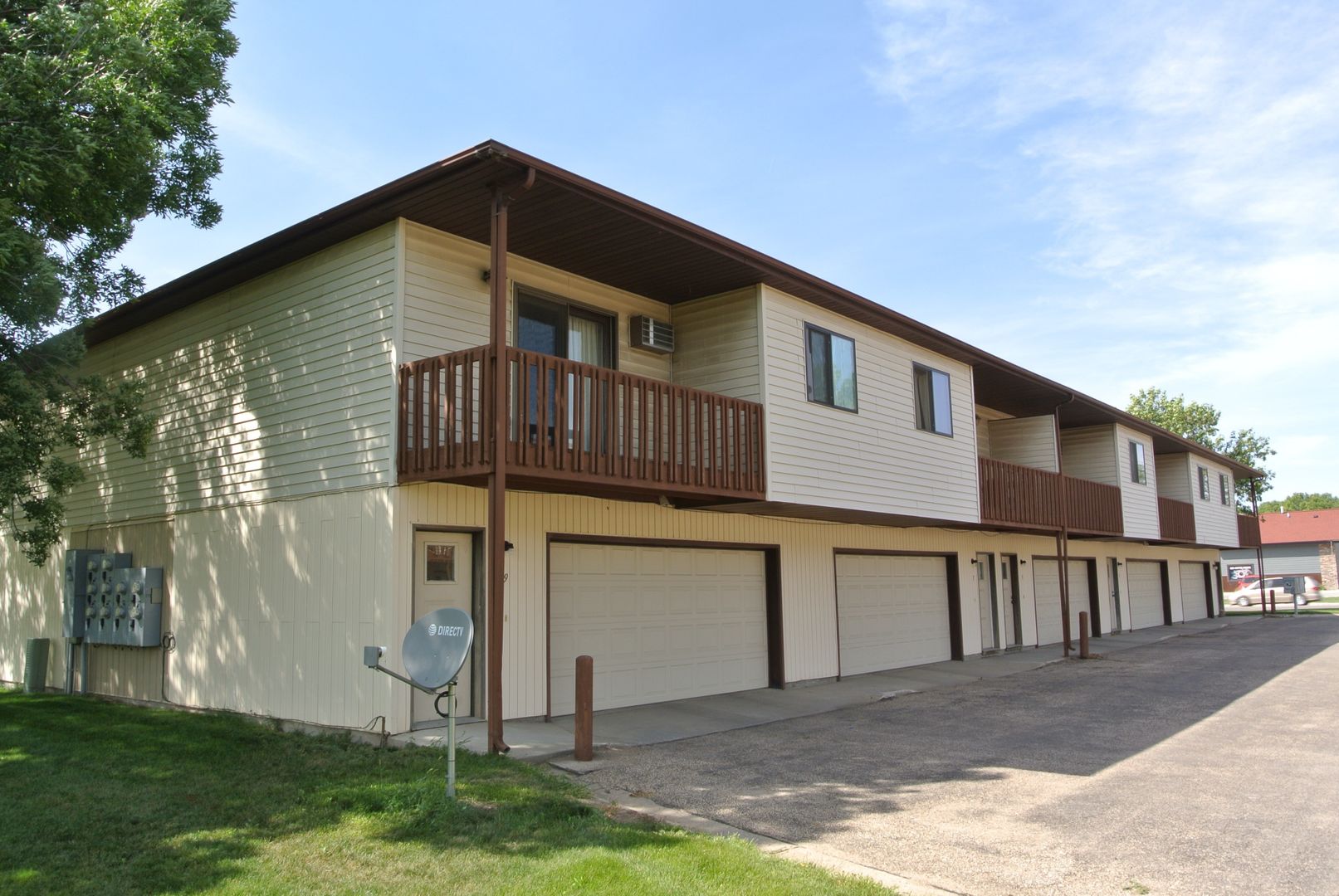 Minot Apartment: 1401 2nd Ave SW