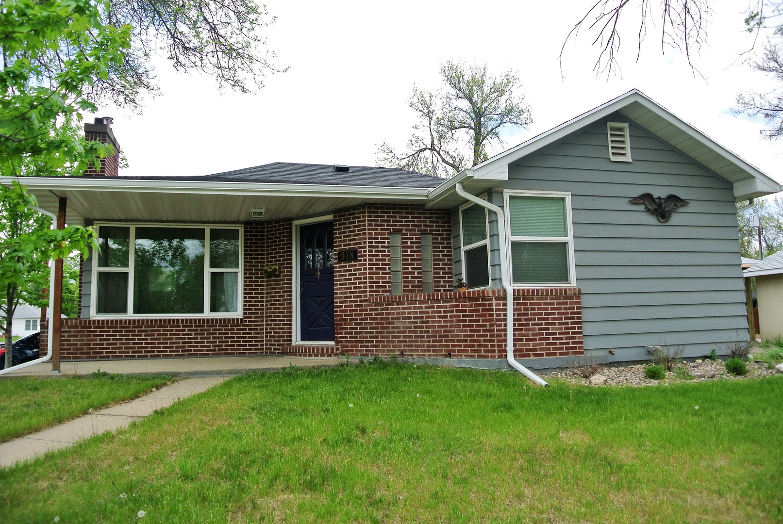 Minot House: 918 1st Ave SW