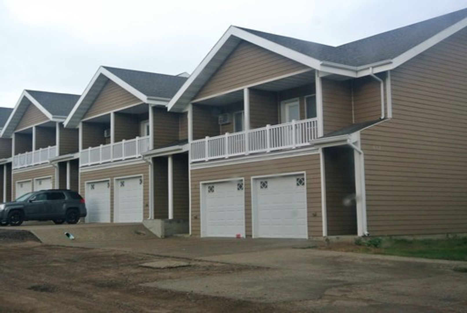 612 Colton St SW Unit 3, Minot, ND 58701