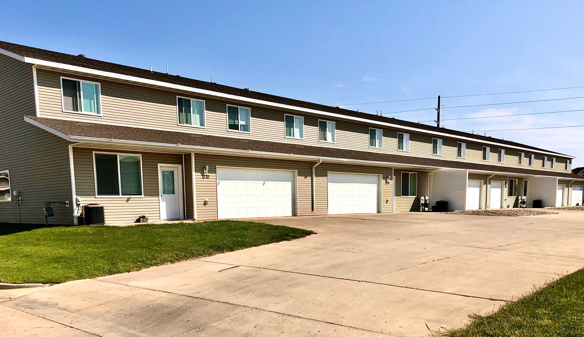 Minot Apartment: 2102-2136 Landmark Circle