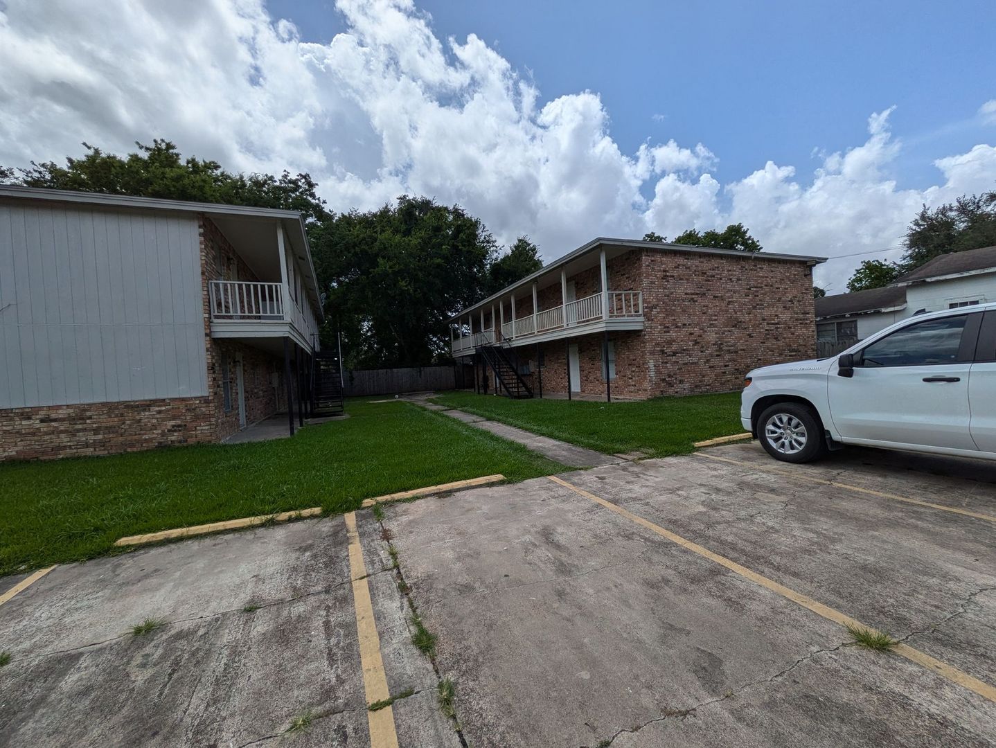 Beaumont Apartment: 4348 Sullivan St