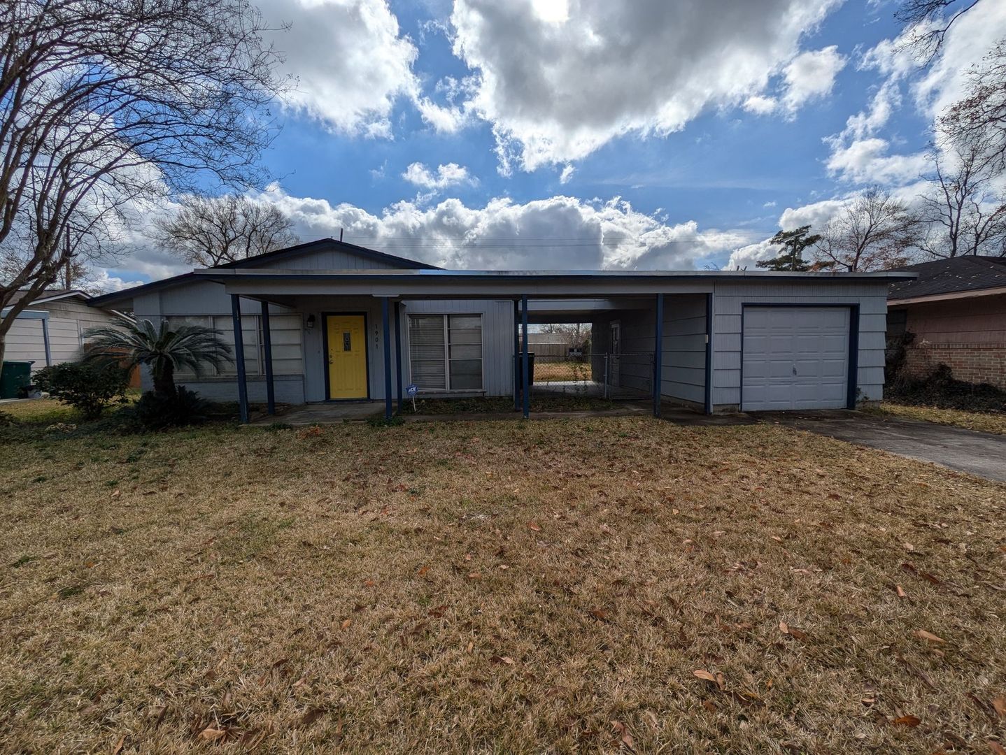 Orange House: 1901 W Wildwood Ave