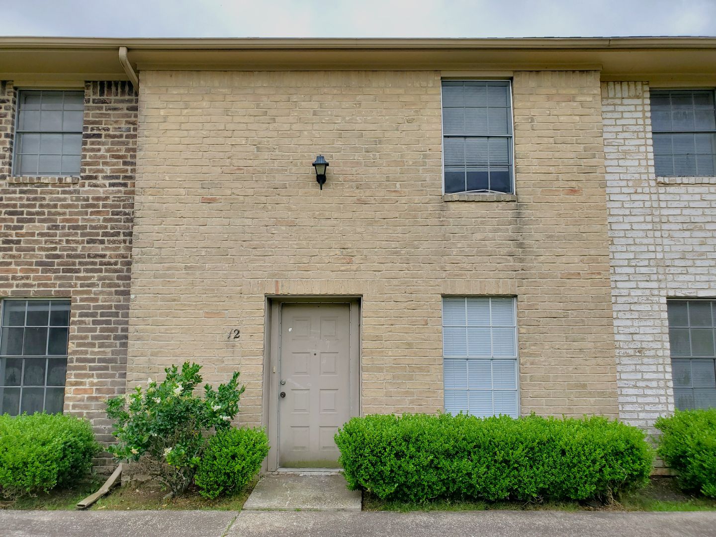 Beaumont Townhome: 3720 Laurel St