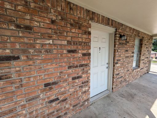 4348 Sullivan #9, Beaumont, TX 77705 *M/I Special $100 off first mo. rent** – photo 1