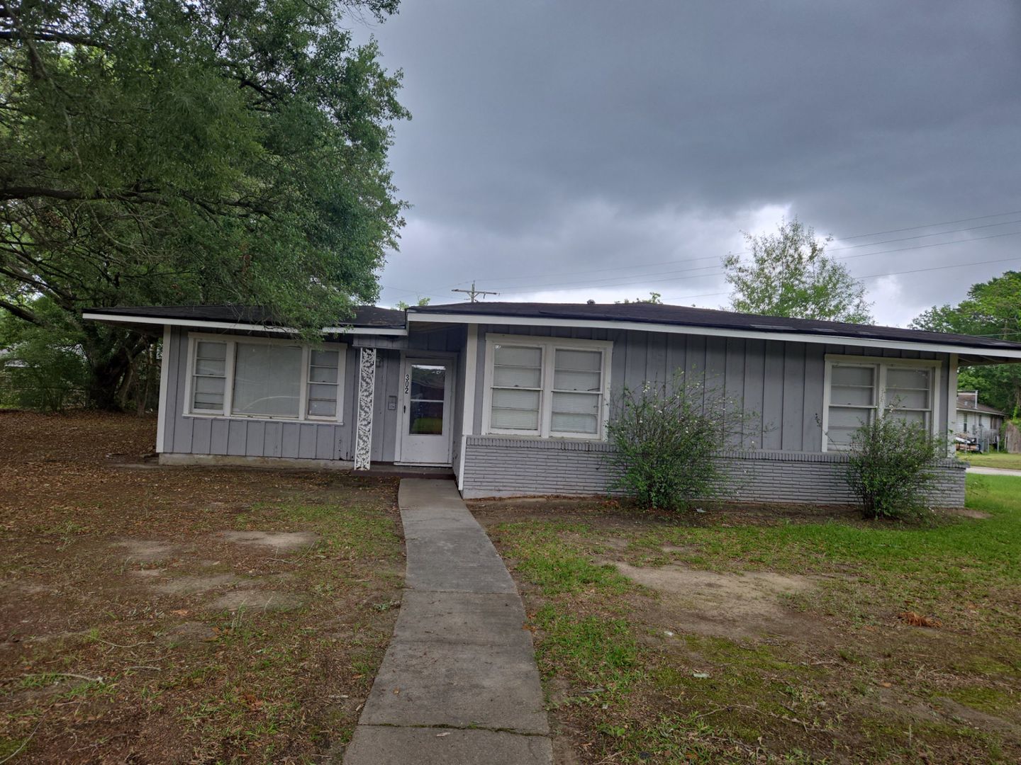 Orange House: 302 Bridalwreath