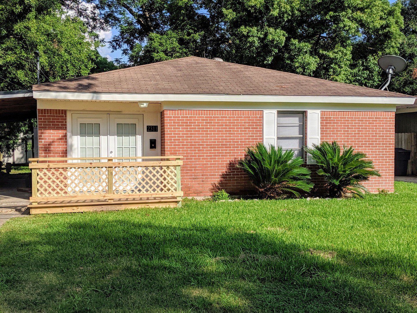 Nederland House: 2311 Avenue G