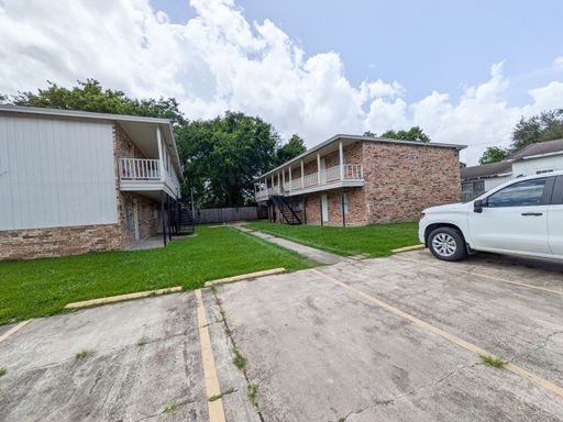 *M/I Special $100 off first mo. rent** 4348 Sullivan #5, Beaumont, TX 77705