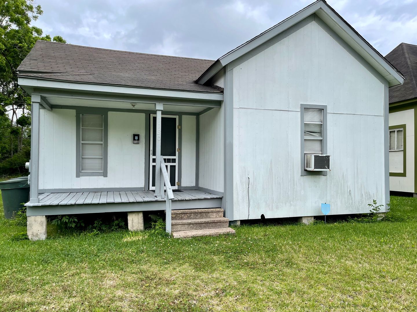 Beaumont House: 1130 Elgie St