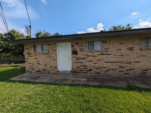 4619 Hartel #1, Beaumont, TX 77705