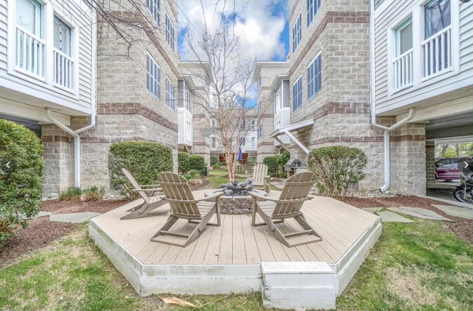 Norfolk House: 7922 Shore Drive