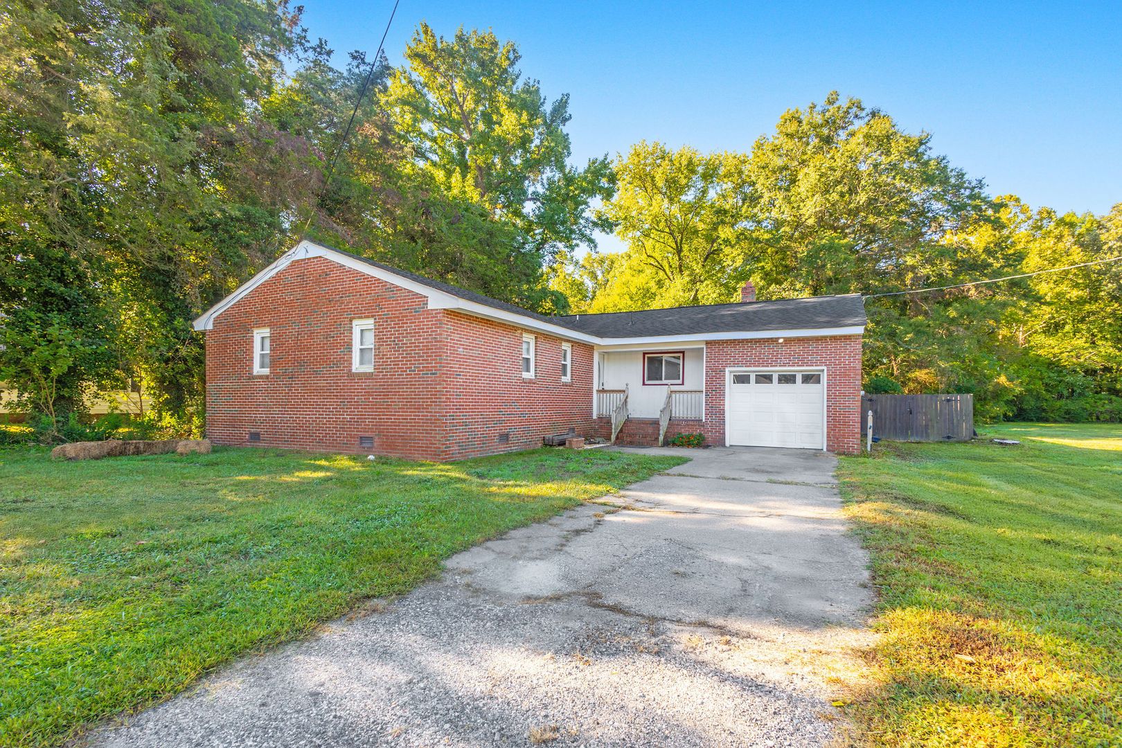 Chesapeake House: 1336 Great Bridge Boulevard